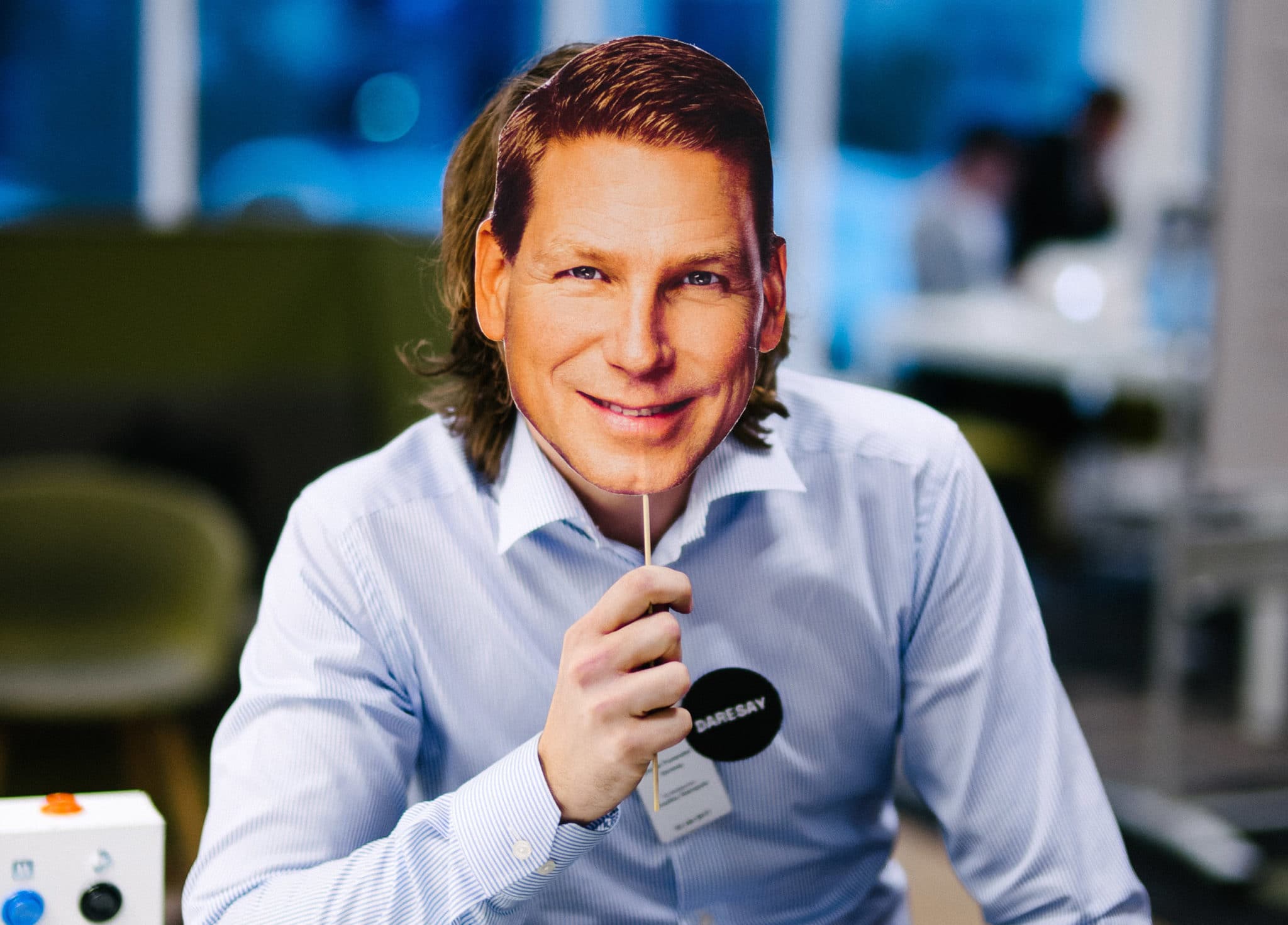 Case Bisnode Magic mirror with face recognition makes data